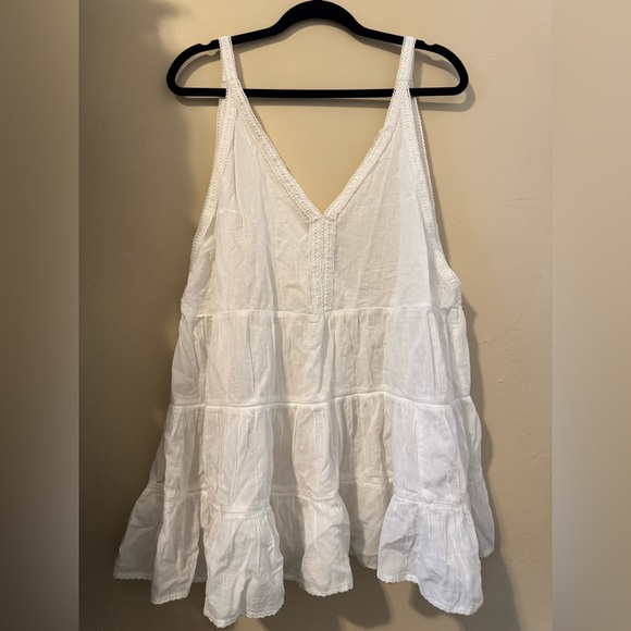 White Sleeveless summer dress - Picture 2 of 5